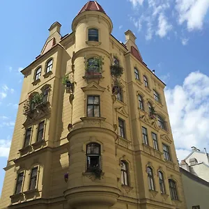 https://7th-heaven-center-apartments.vienna-besthotels.com